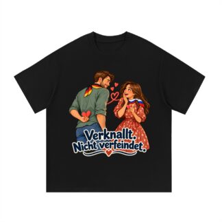 Verknallt. Nicht verfeindet. (Papierherzen) – T-Shirt · Motiv 2