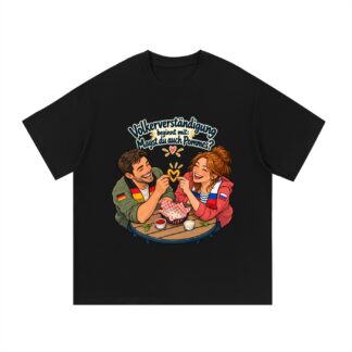 Völkerverständigung beginnt mit: Magst du auch Pommes? (Pommes verbinden) – T-Shirt